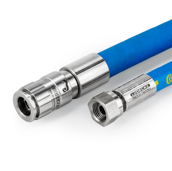 Quick Connect Couplings and Screwings for Cleaning Applications